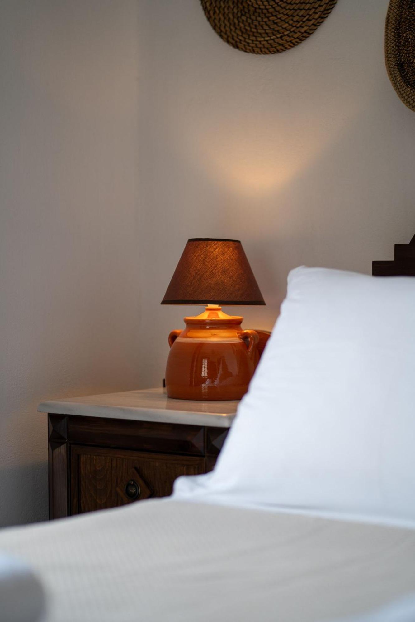 Mirsini Apartments In Sifnos Vathi  Buitenkant foto